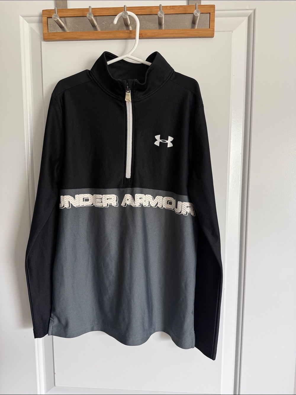 🥳 5 for $25 BUNDLE Under Armour Youth Medium Quarter-Zip Pullover Tee